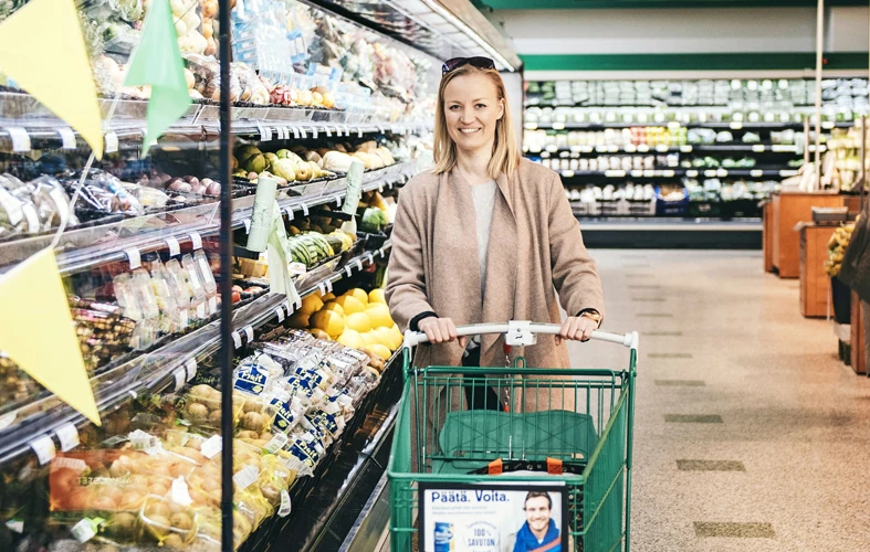 Punaisen Mekon Yhteys Naiseuteen