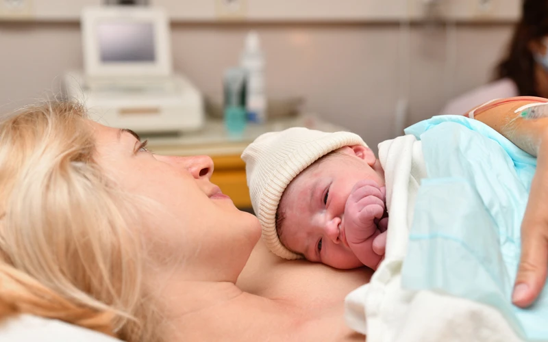 Synnytyksen Unet Ja Tunteet